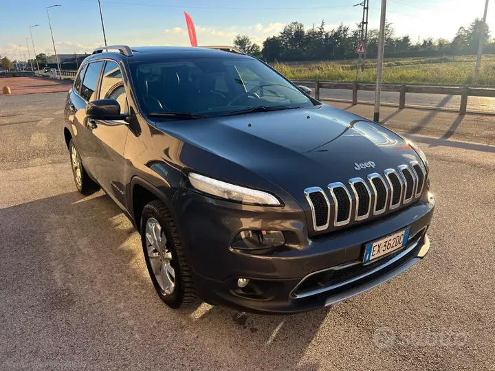 Jeep Cherokee 2014 photo 3