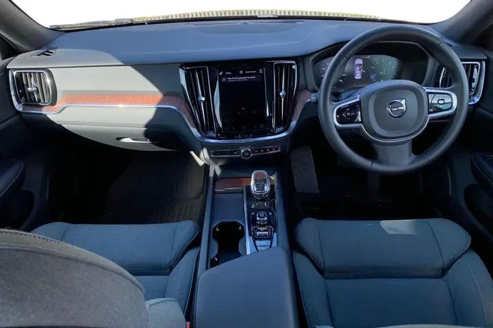 Volvo S60 2020 photo 3