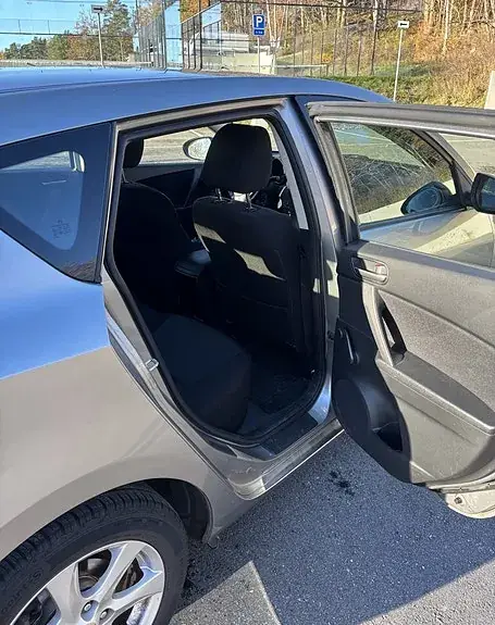 Mazda 3 2010 photo 5