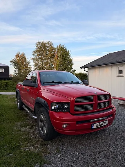 Dodge Ram 1500 2004 photo 3