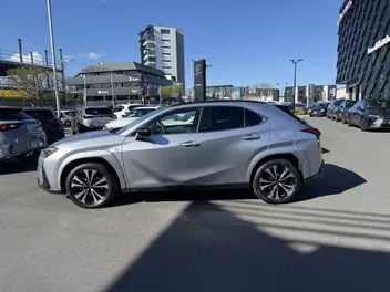 Lexus Ux 2024 photo 3