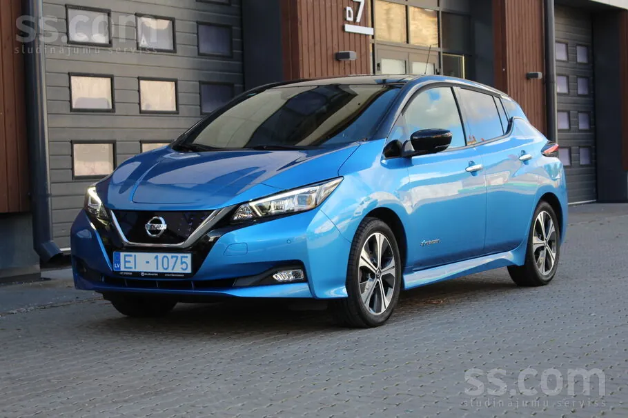 Nissan Leaf 2020 photo 2