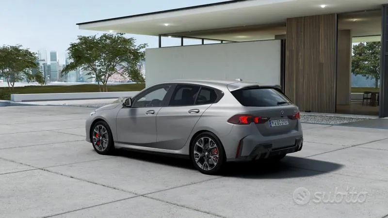 BMW 1 Series 2026 photo 2