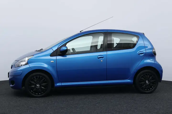 Toyota Aygo 2012 photo 4