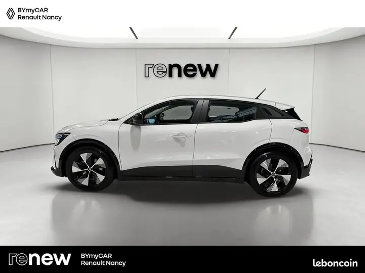 Renault Megane 2023 photo 2
