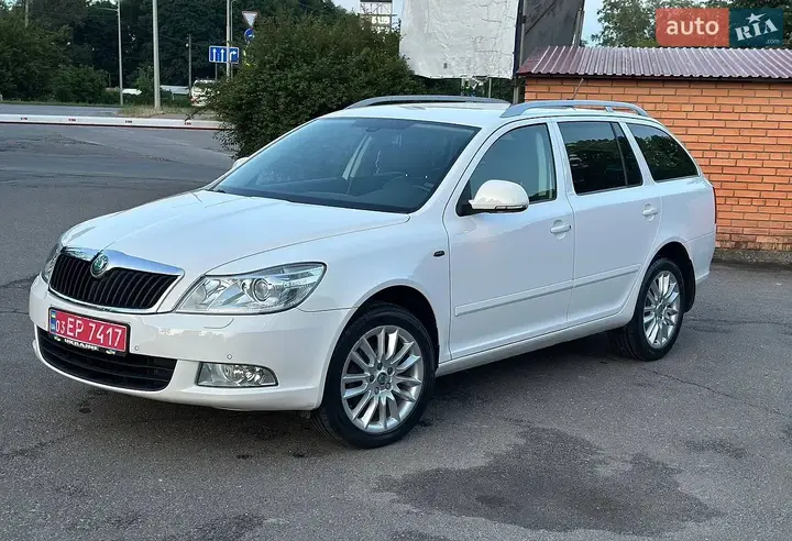 Skoda Octavia 2012 photo 2