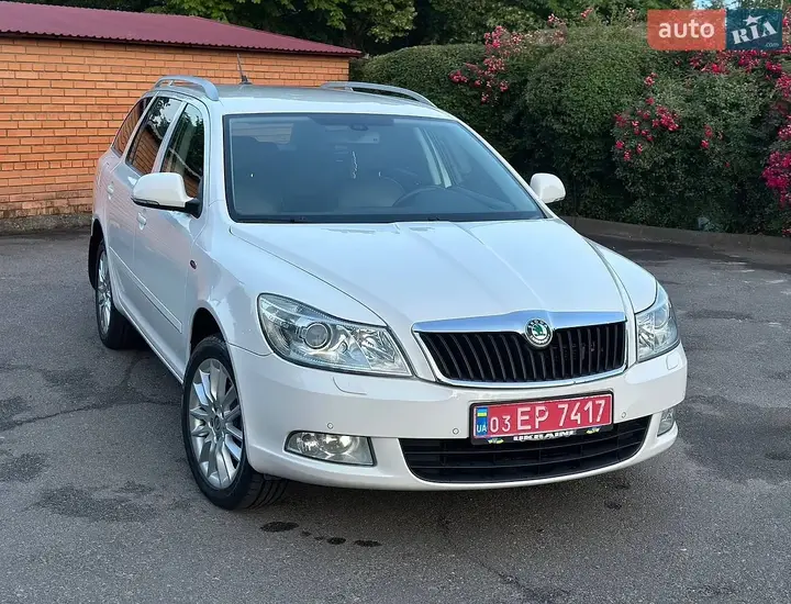 Skoda Octavia 2012 photo 5