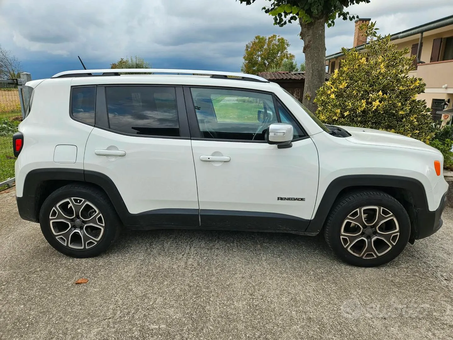 Jeep Renegade 2014 photo 3