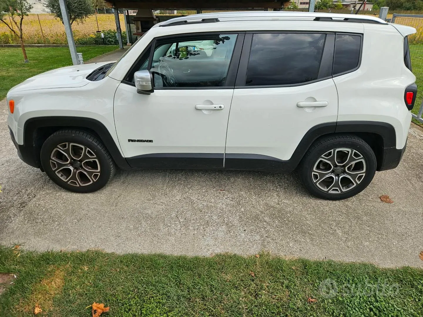 Jeep Renegade 2014 photo 2