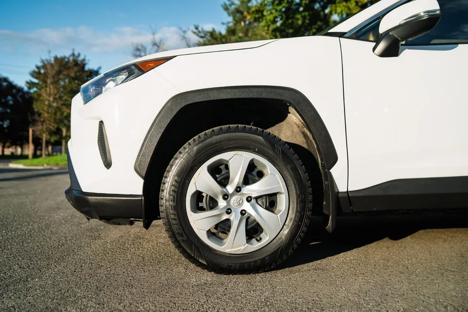 Toyota Rav4 2021 photo 3