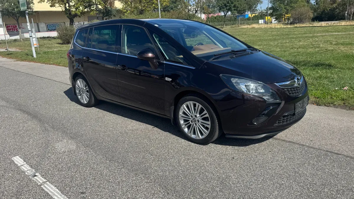 Opel Zafira Tourer 2015 photo 2