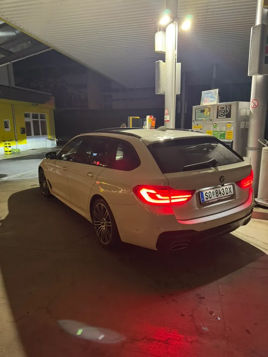 BMW 5 Series 2017 photo 3