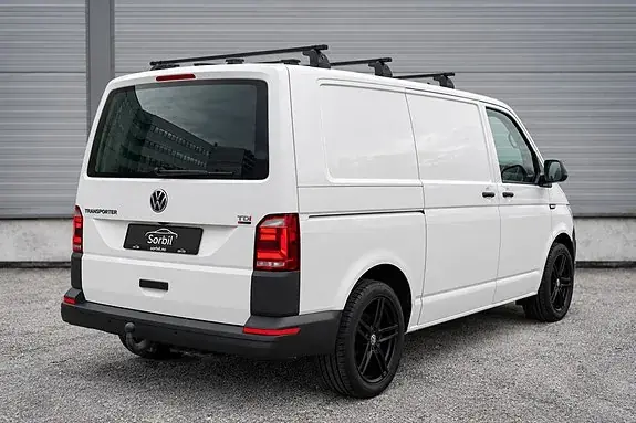 Volkswagen Transporter 2017 photo 2