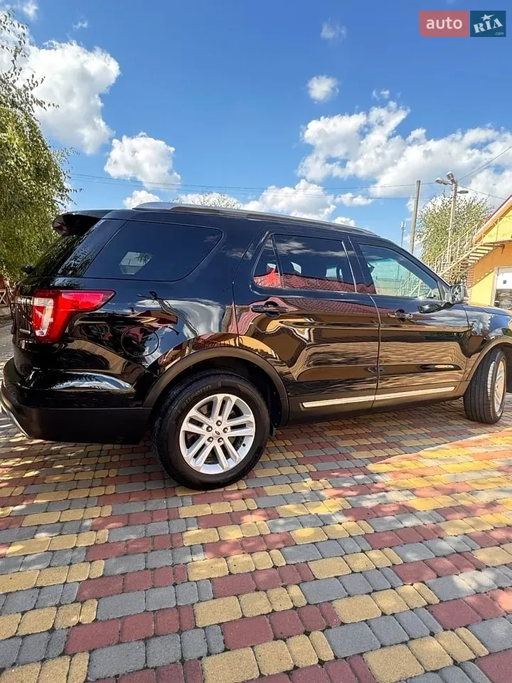 Ford Explorer 2015 photo 3