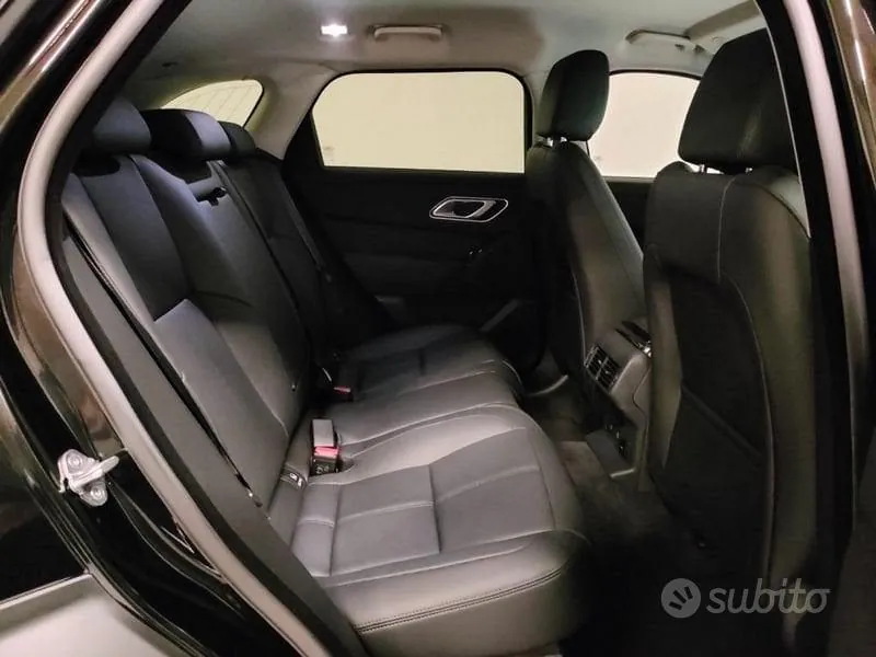 Land Rover Range Rover Velar 2025 photo 5