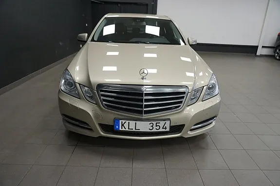 Mercedes-Benz E220 2011 photo 3