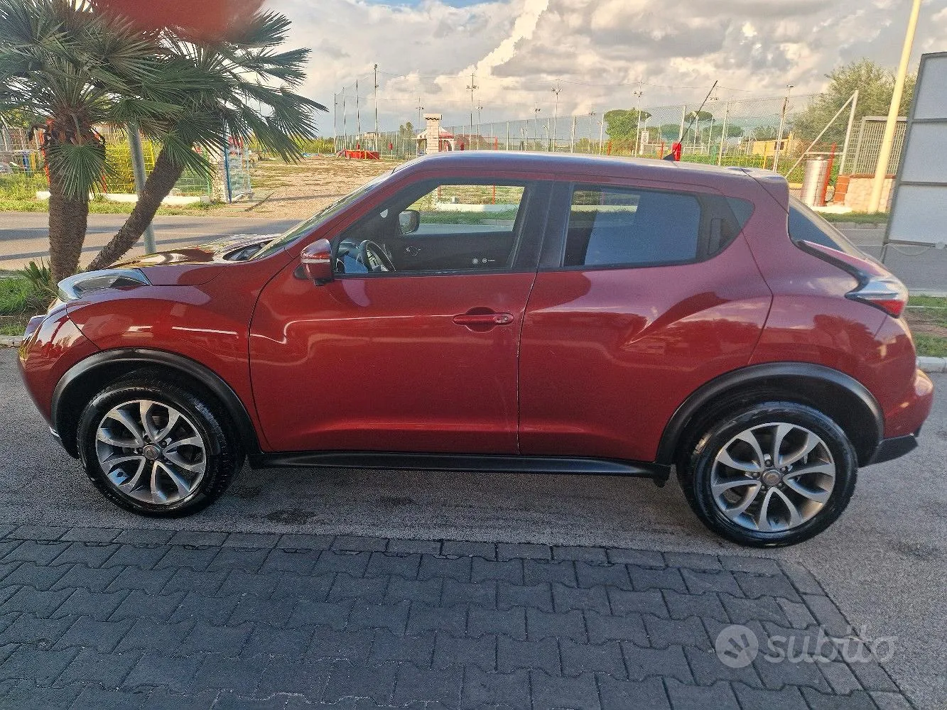 Nissan Juke 2014 photo 2
