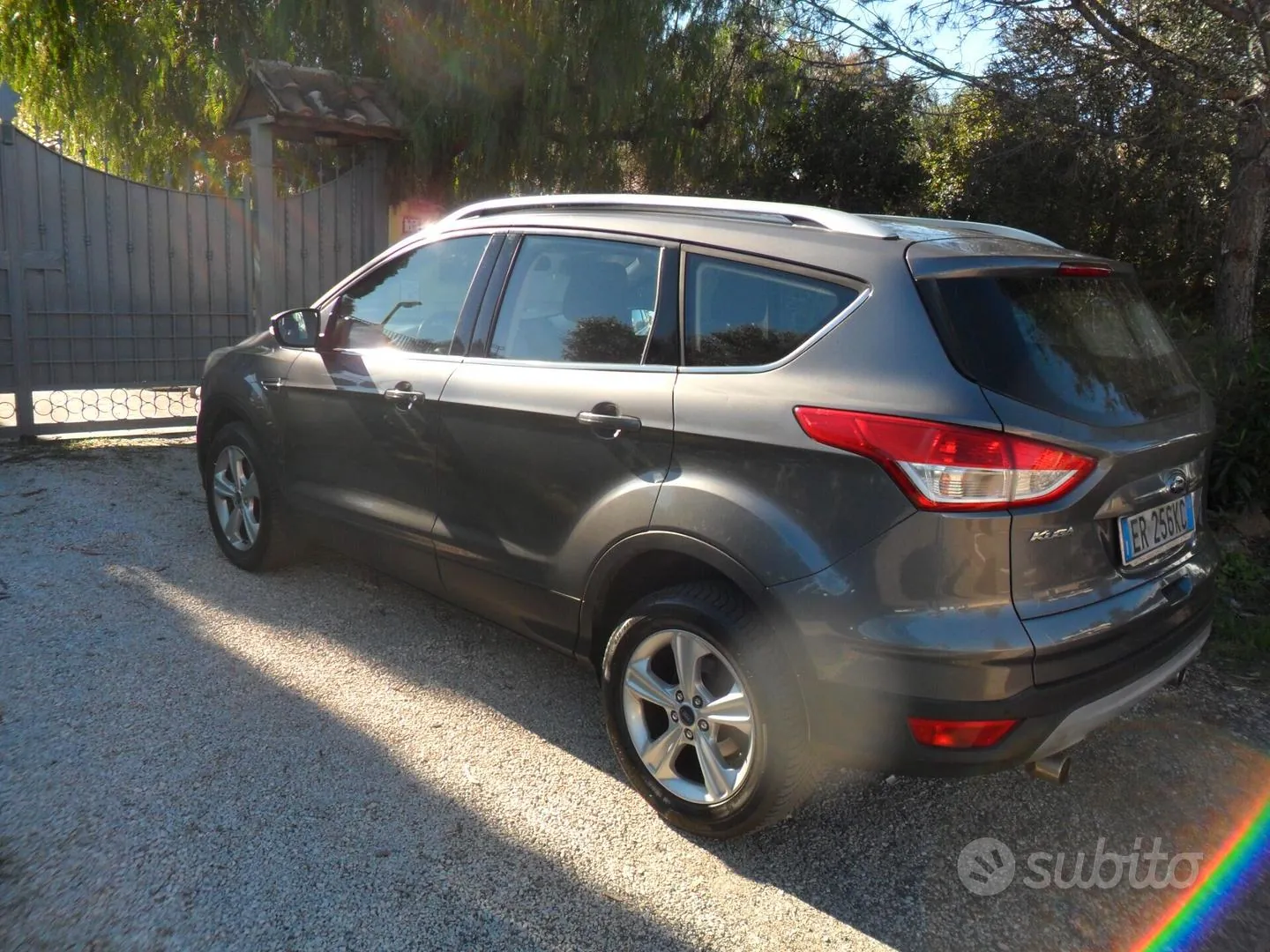 Ford Kuga 2013 photo 4