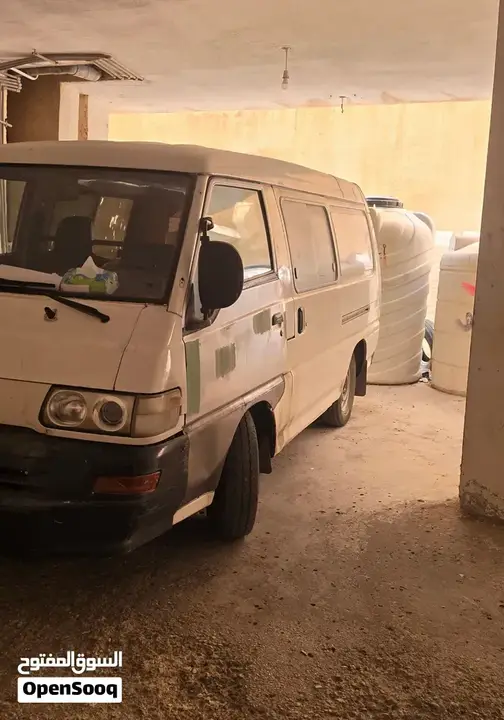Mitsubishi L400 2004 photo 3