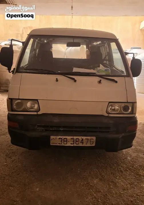 Mitsubishi L400