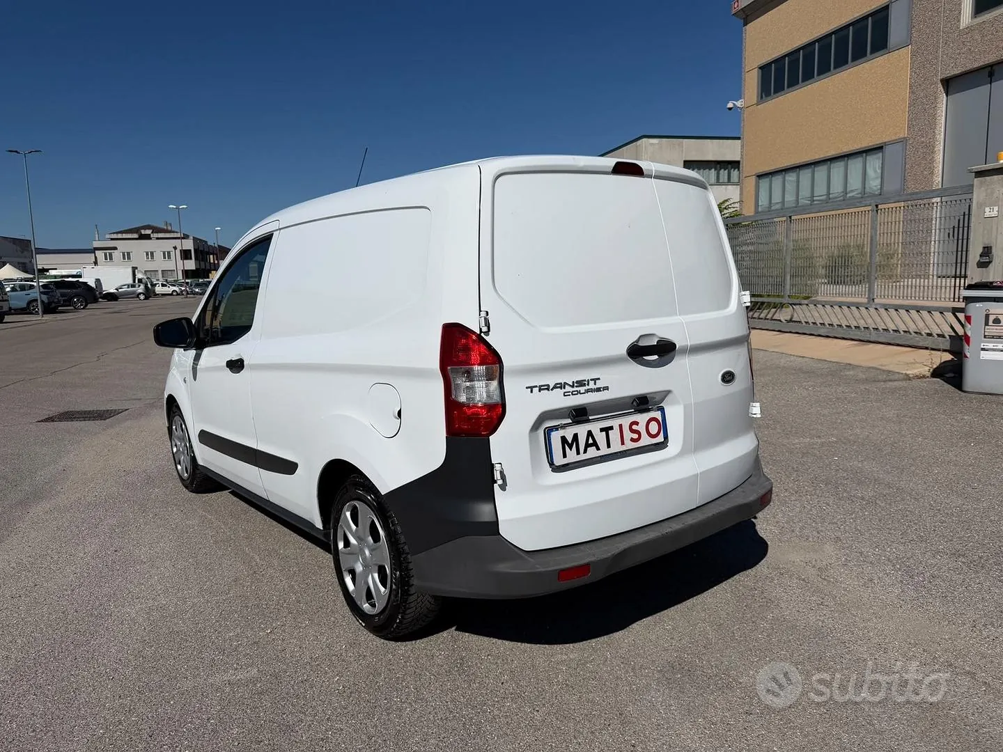 Ford Transit Courier 2021 photo 5