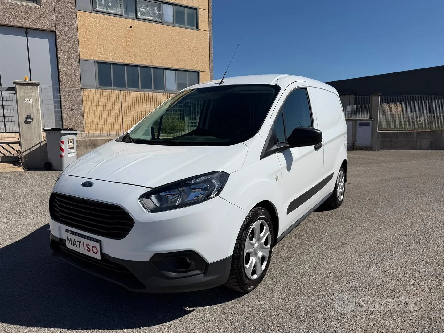 Ford Transit Courier 2021 photo 3