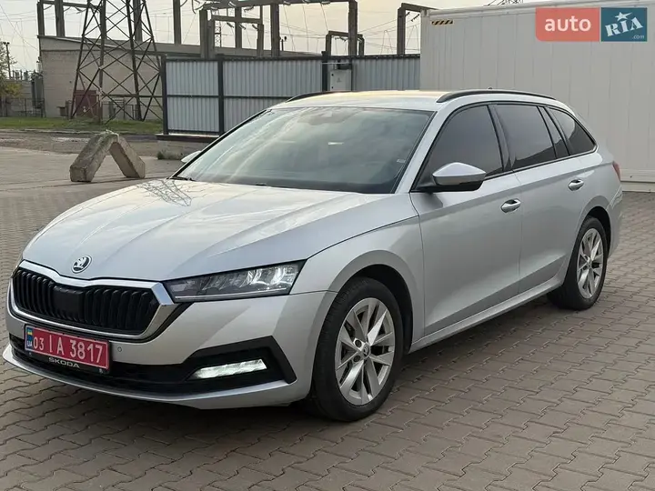 Skoda Octavia 2021 photo 2
