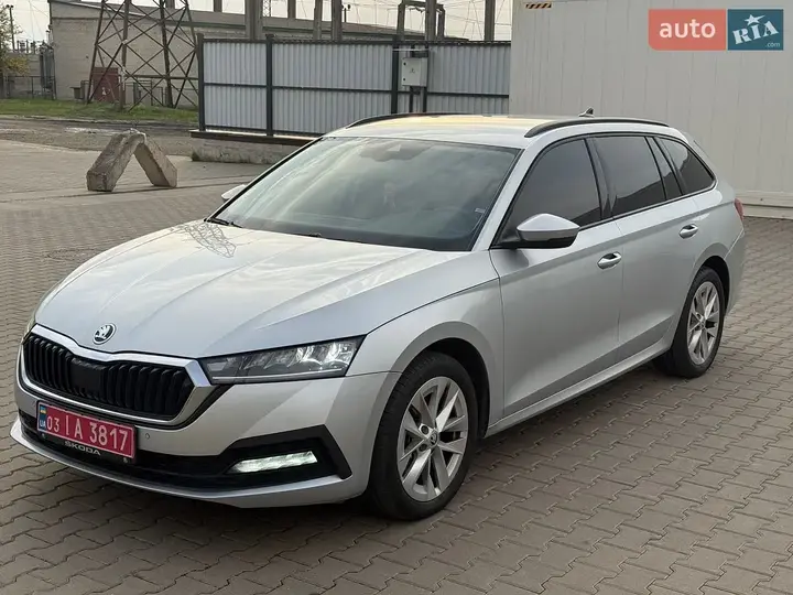 Skoda Octavia 2021 photo 3