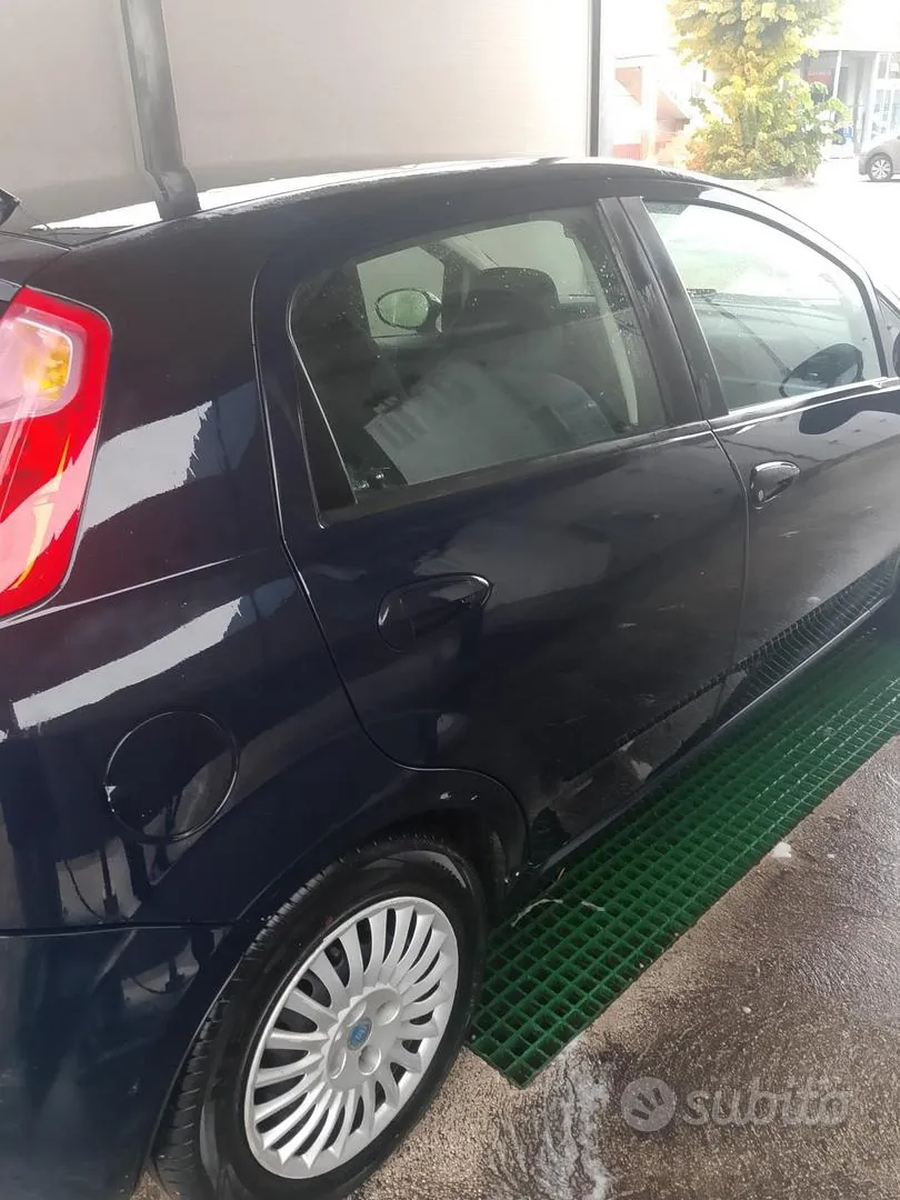 Fiat Grande Punto 2007 photo 3