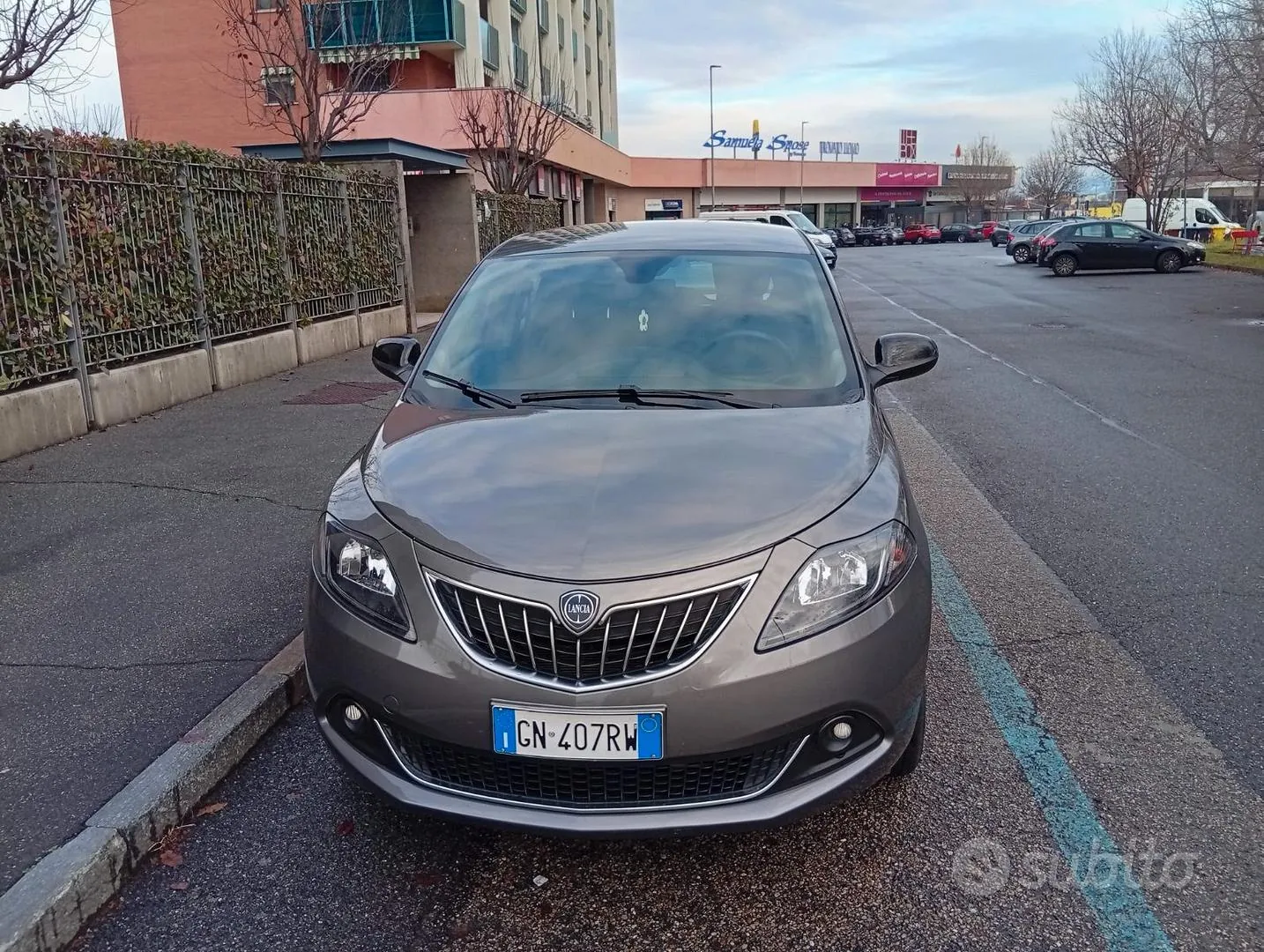Lancia Ypsilon