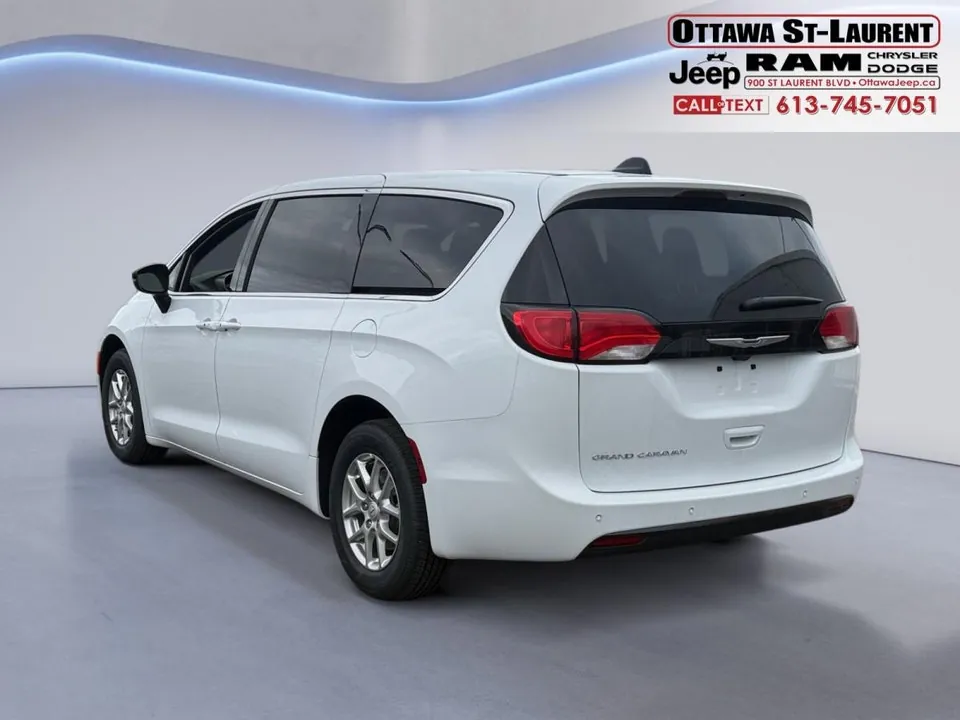 Chrysler Grand Caravan 2026 photo 5