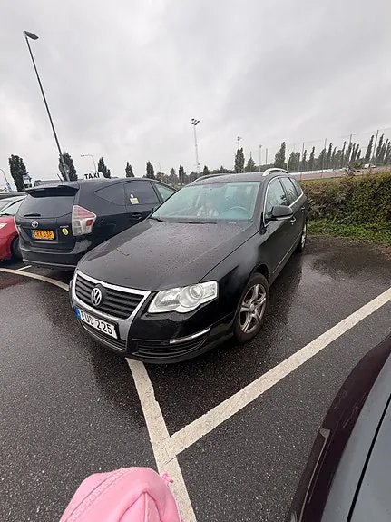 Volkswagen Passat 2010 photo 2