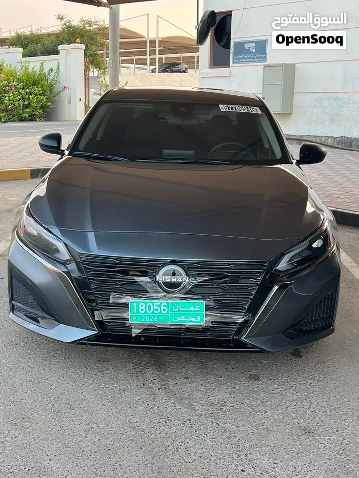 Nissan Altima 2025 photo 2