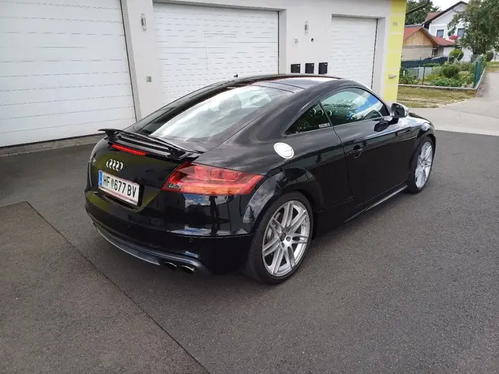 Audi Tt 2010 photo 2