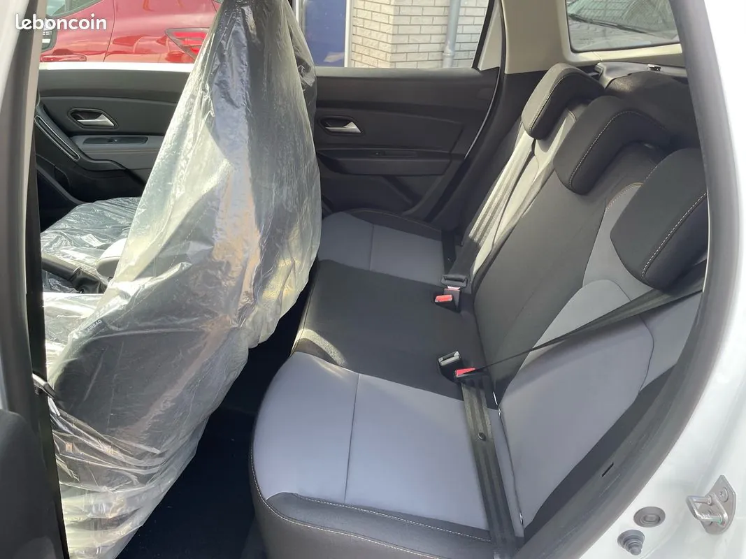 Dacia Duster 2025 photo 4