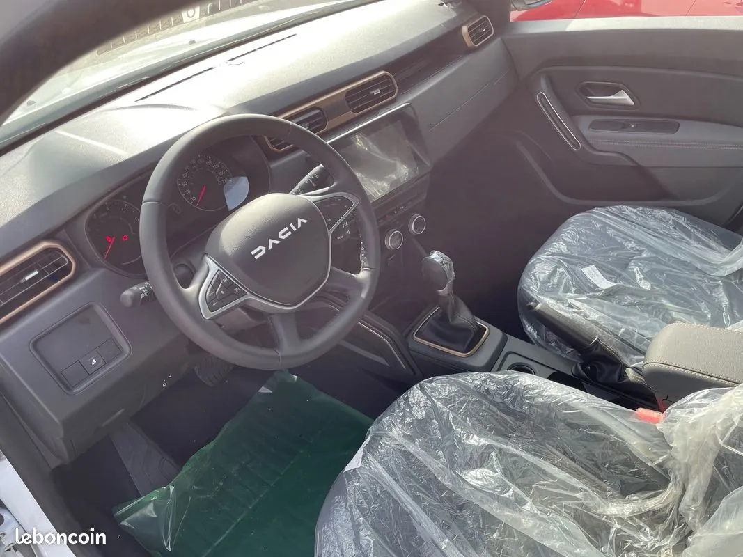 Dacia Duster 2025 photo 3