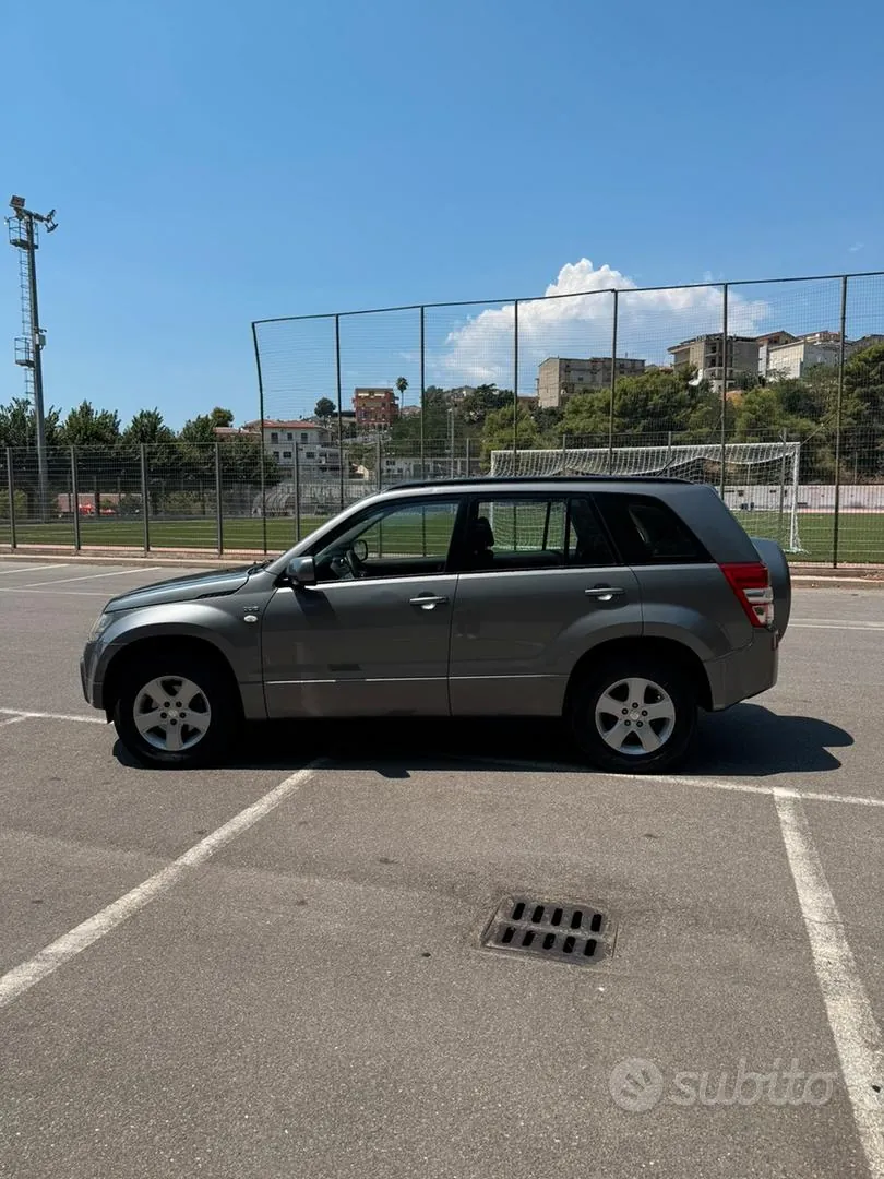 Suzuki Grand Vitara 2006 photo 3
