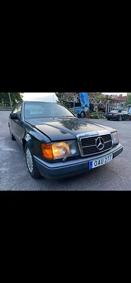 Mercedes-Benz 300 Ce 1989 photo 4