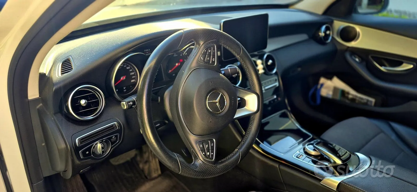Mercedes-Benz C-Class 2018 photo 3