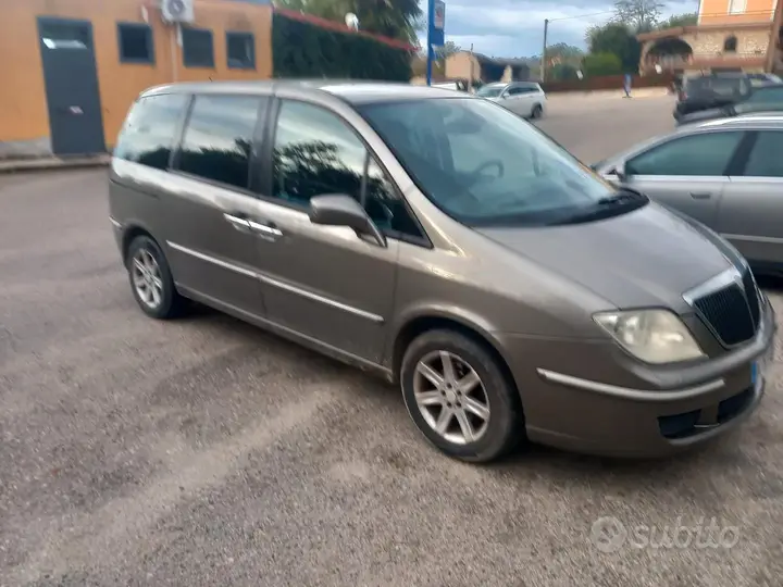 Lancia Phedra 2007 photo 2