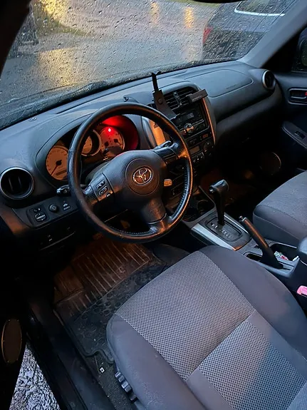 Toyota Rav4 2004 photo 5
