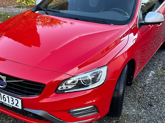 Volvo V60 2018 photo 2