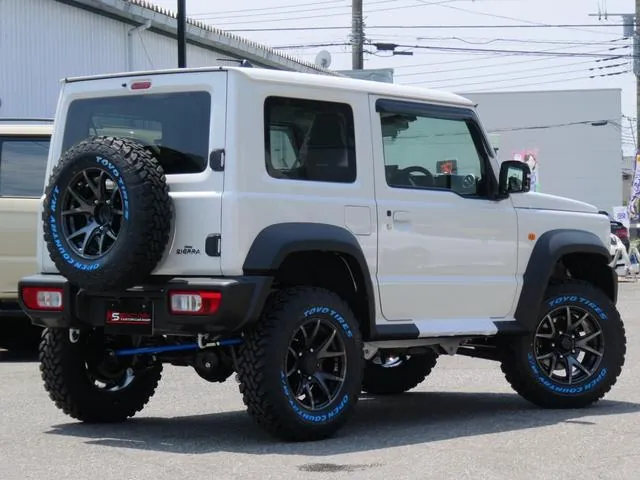 Suzuki Jimny Sierra 2026 photo 2