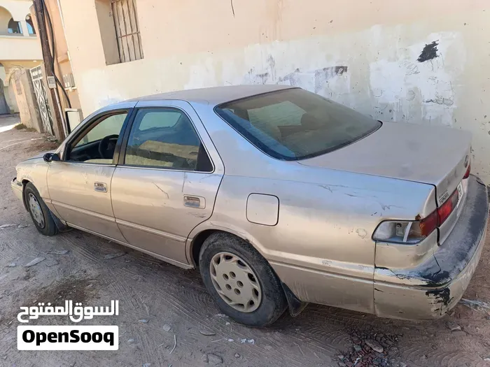 Toyota Camry 2000 photo 5
