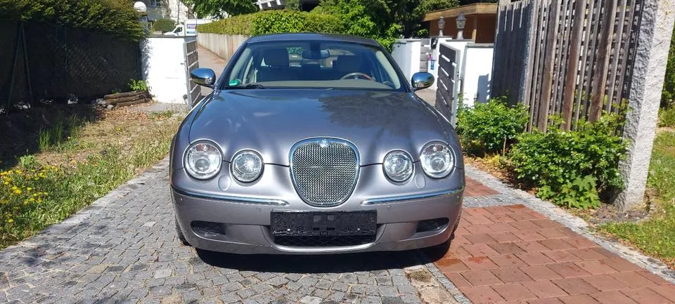 Jaguar S-Type