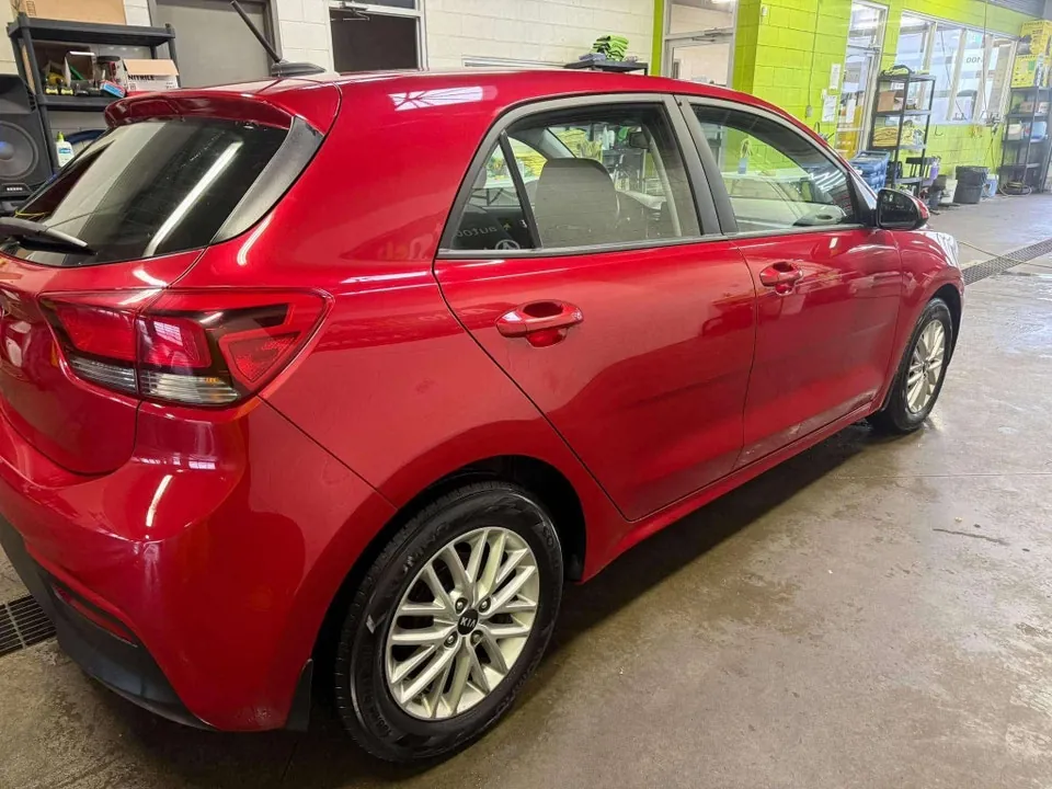Kia Rio 5-Door 2021 photo 5