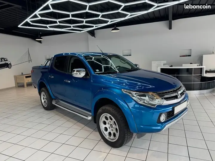 Mitsubishi L200 2018 photo 2