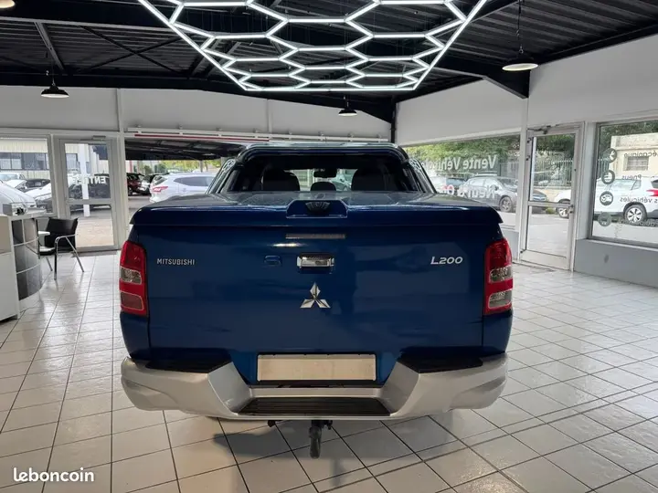 Mitsubishi L200 2018 photo 3