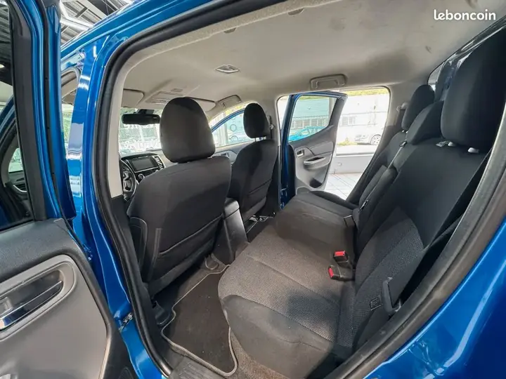 Mitsubishi L200 2018 photo 5