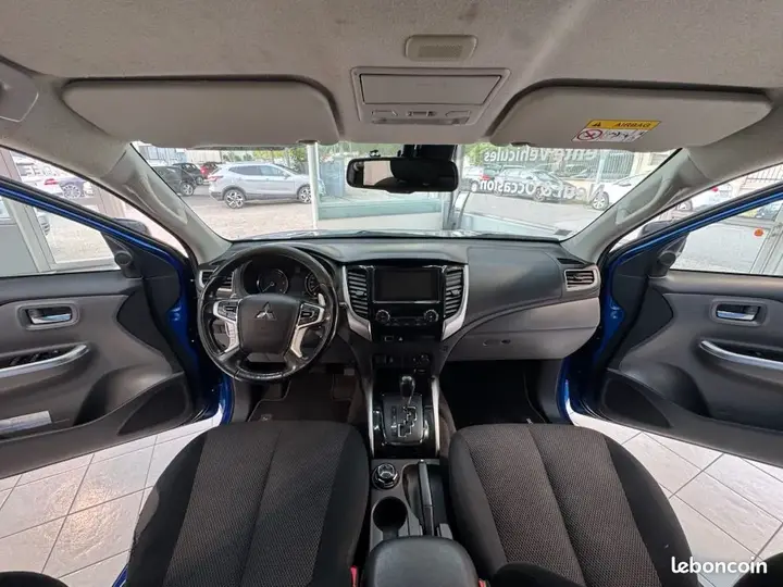 Mitsubishi L200 2018 photo 4